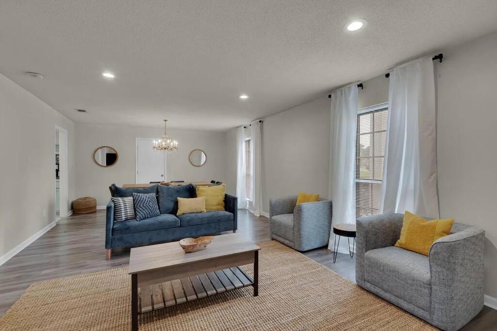 Quiet Relaxing Home - Close To Downtown & Beach 4Br-2Bt Πενσακόλα Εξωτερικό φωτογραφία