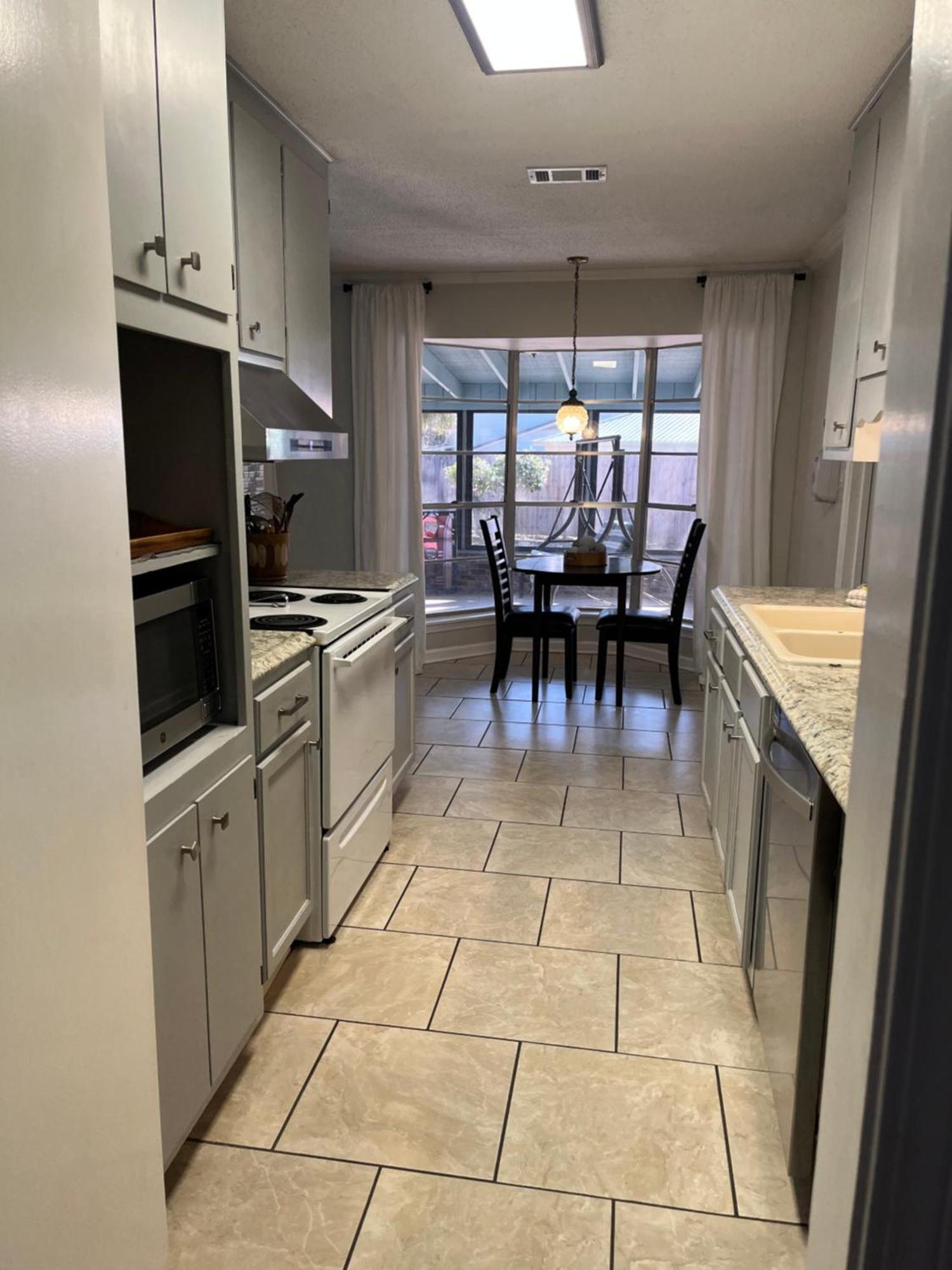 Quiet Relaxing Home - Close To Downtown & Beach 4Br-2Bt Πενσακόλα Εξωτερικό φωτογραφία